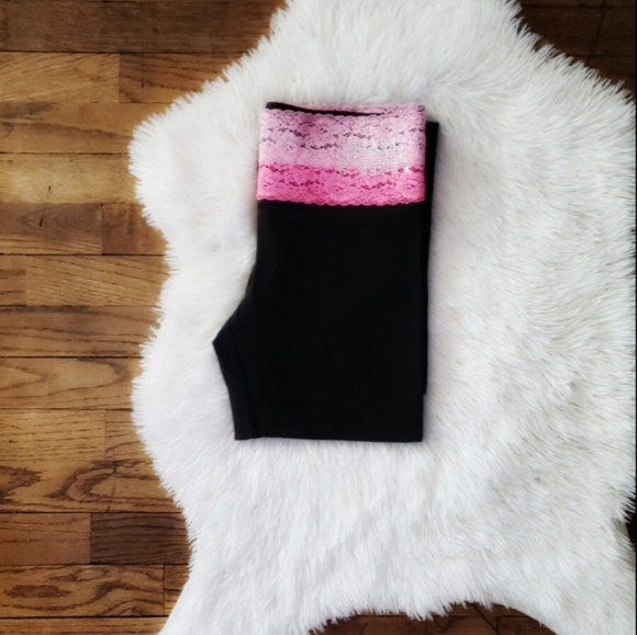 Victoria's Secret Yoga pants - Picture 1 of 4